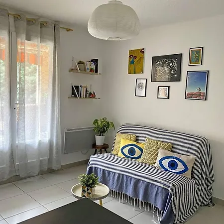 Apartment Joli Studio A 6 Min A Pied De La Plage *